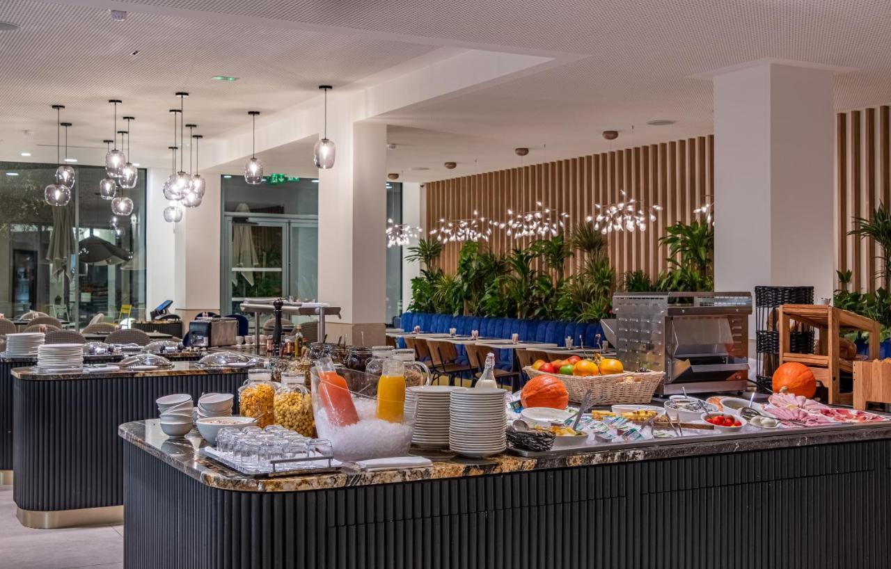 Golden Tulip Lyon Ouest Techlid Hotel & Spa Limonest Exteriör bild