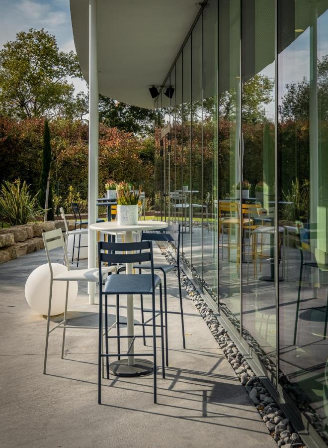 Golden Tulip Lyon Ouest Techlid Hotel & Spa Limonest Exteriör bild