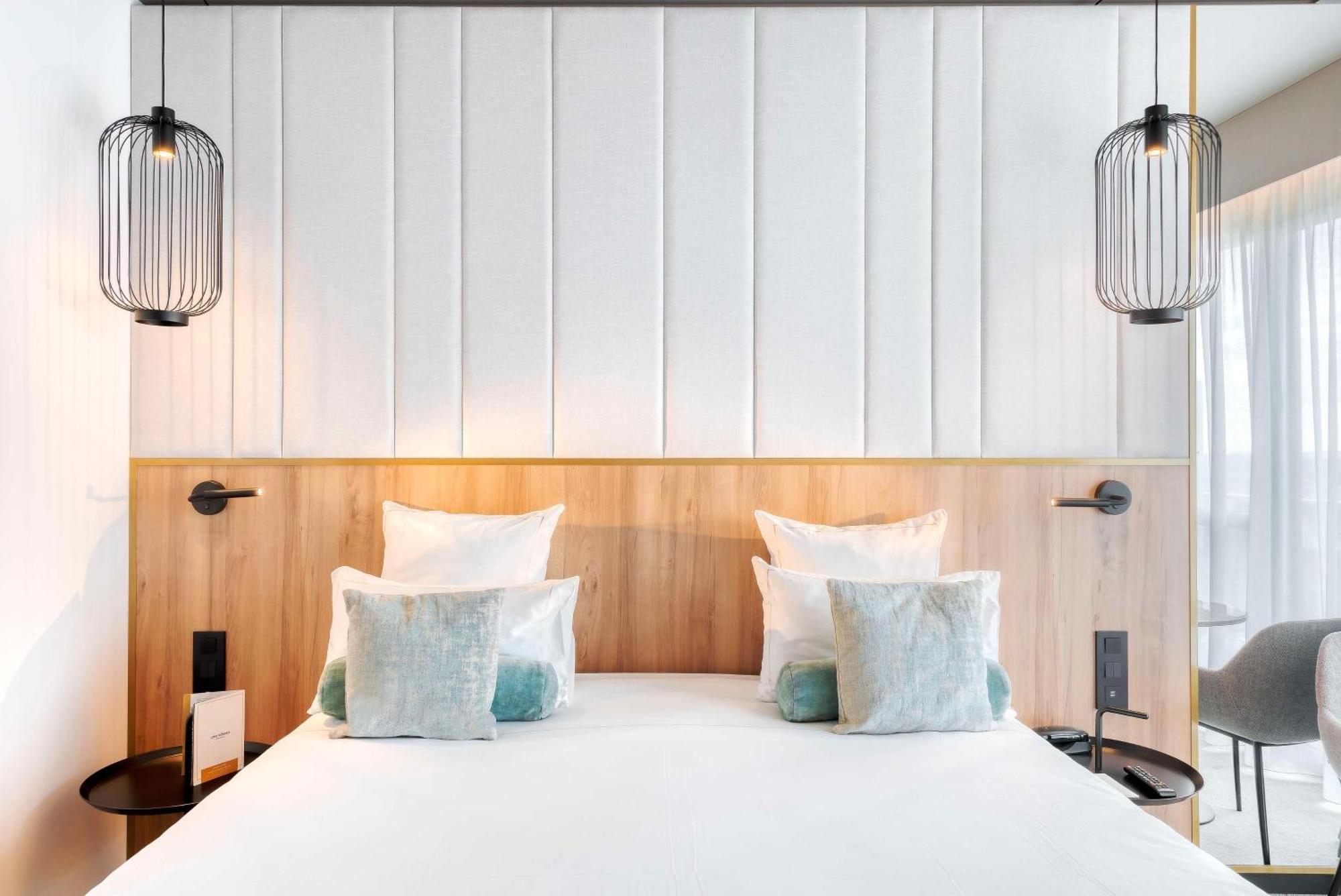Golden Tulip Lyon Ouest Techlid Hotel & Spa Limonest Exteriör bild