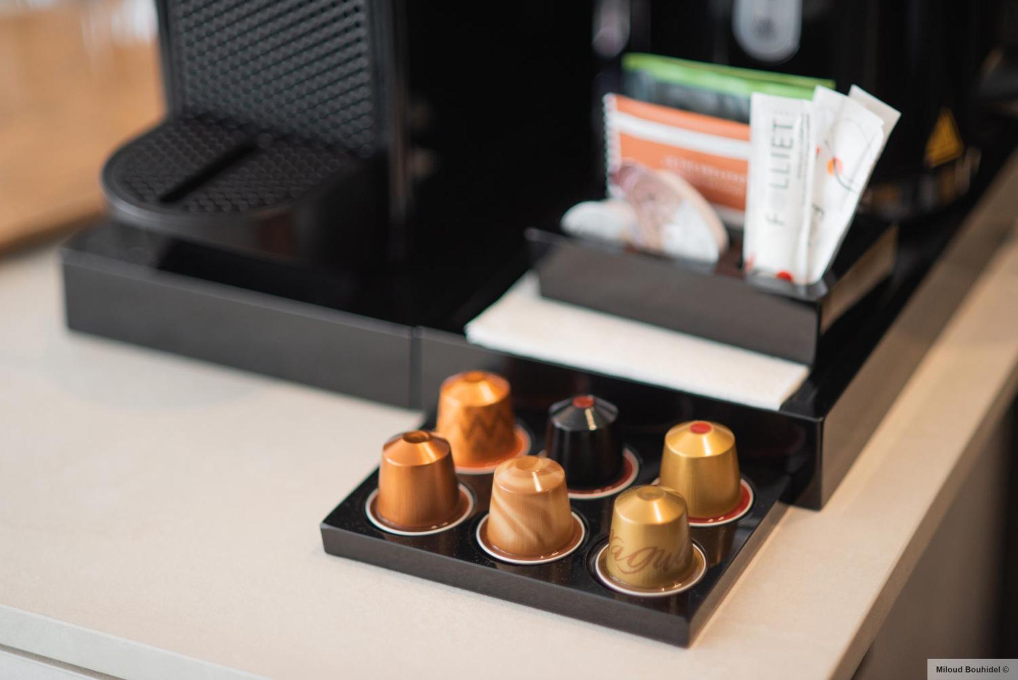 Golden Tulip Lyon Ouest Techlid Hotel & Spa Limonest Exteriör bild